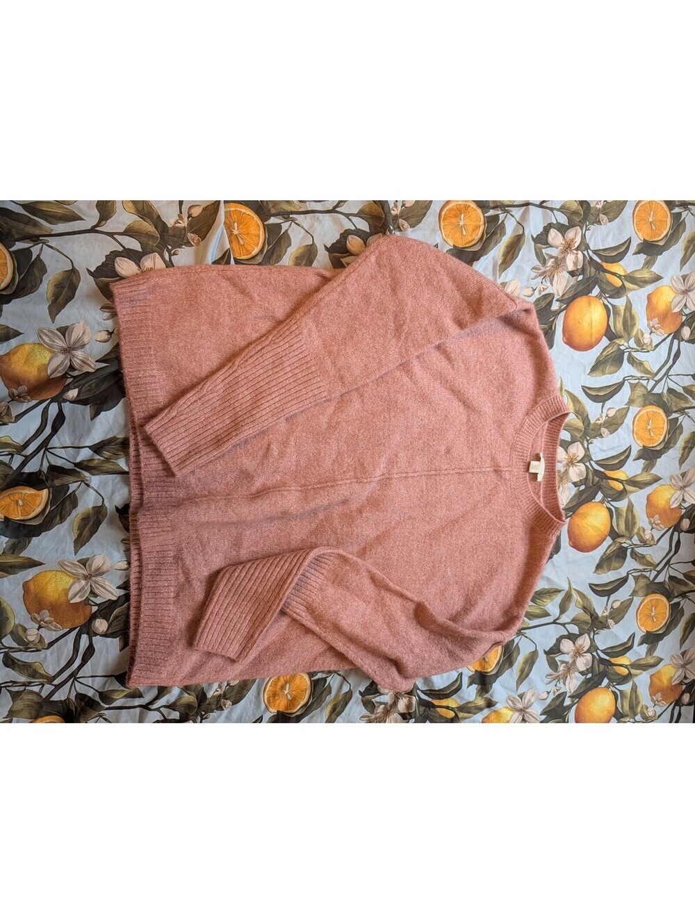 Legendary Outfitters Soft Knit Sweater – Peach Size Small